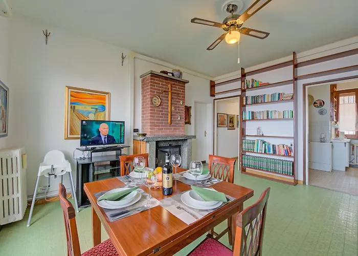 La Finestra Sul - Happy 스트레사