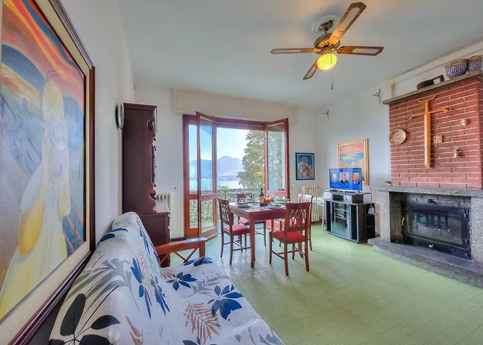 La Finestra Sul - Happy 스트레사